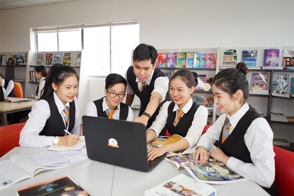 KHOÁ HỌC BÁN PHÒNG KHÁCH SẠN