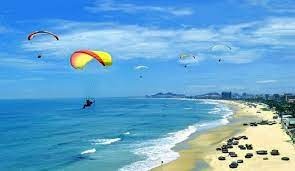 Bãi Biển Phạm Văn Đồng (Ảnh: sưu tầm)