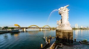 Tượng Cá Chép Hóa Rồng Đà Nẵng