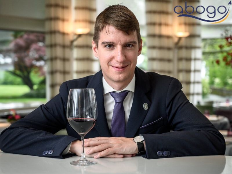 sommeliers trong khách sạn là gì