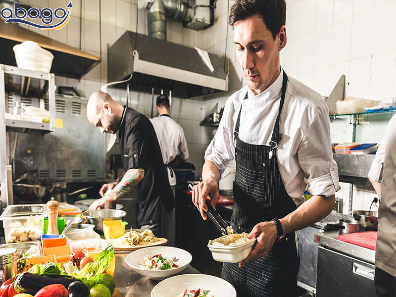 Các vị trí trong bộ phận bếp nóng