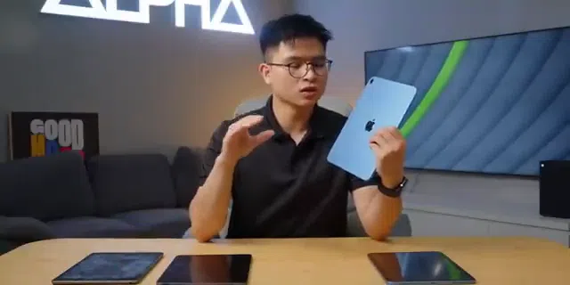 Dung lượng bộ nhớ trong mặc định 128GB