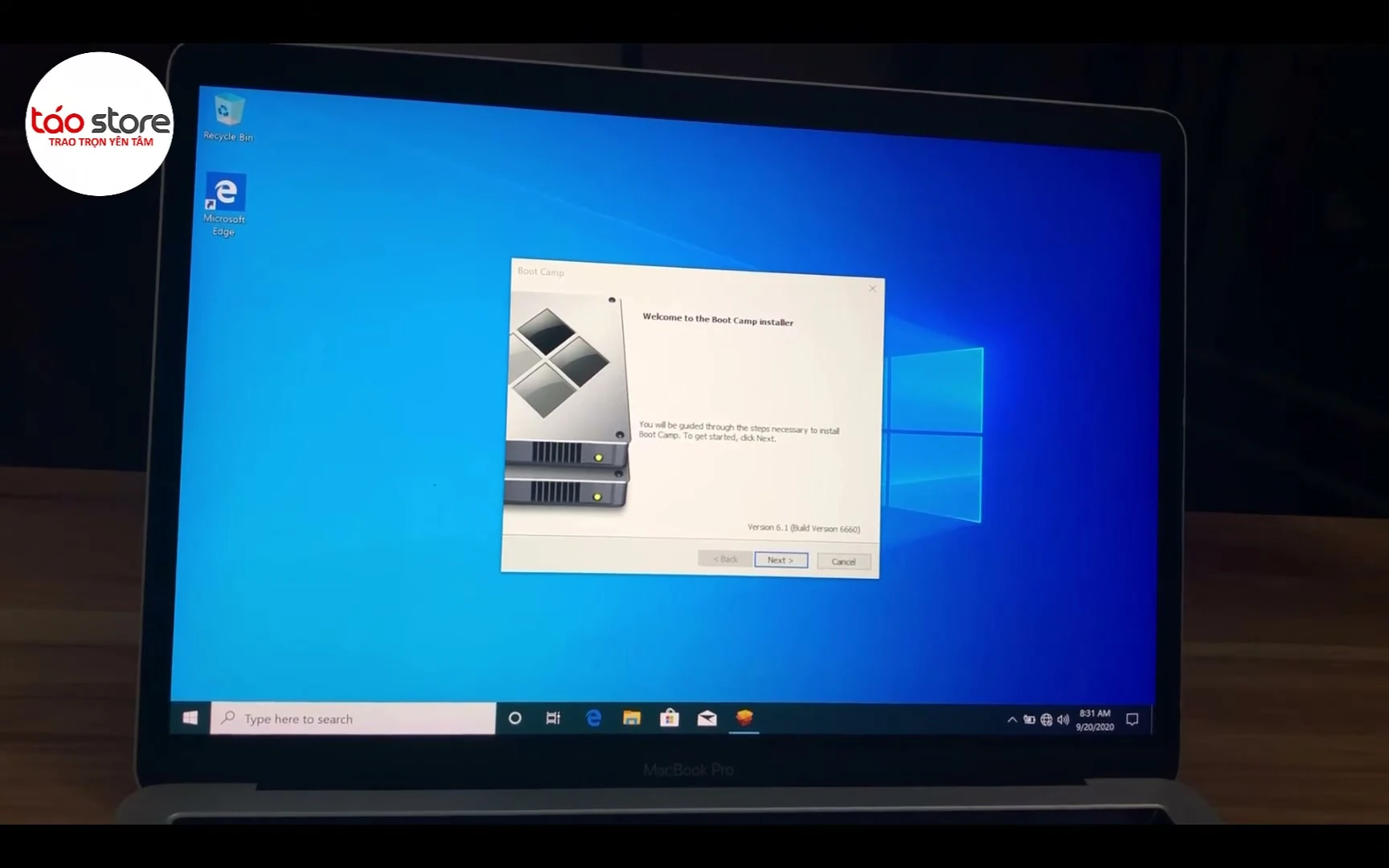 Cửa sổ trình cài đặt Boot Camp tự động xuất hiện trên nền Windows để cài driver tại 00:08:44