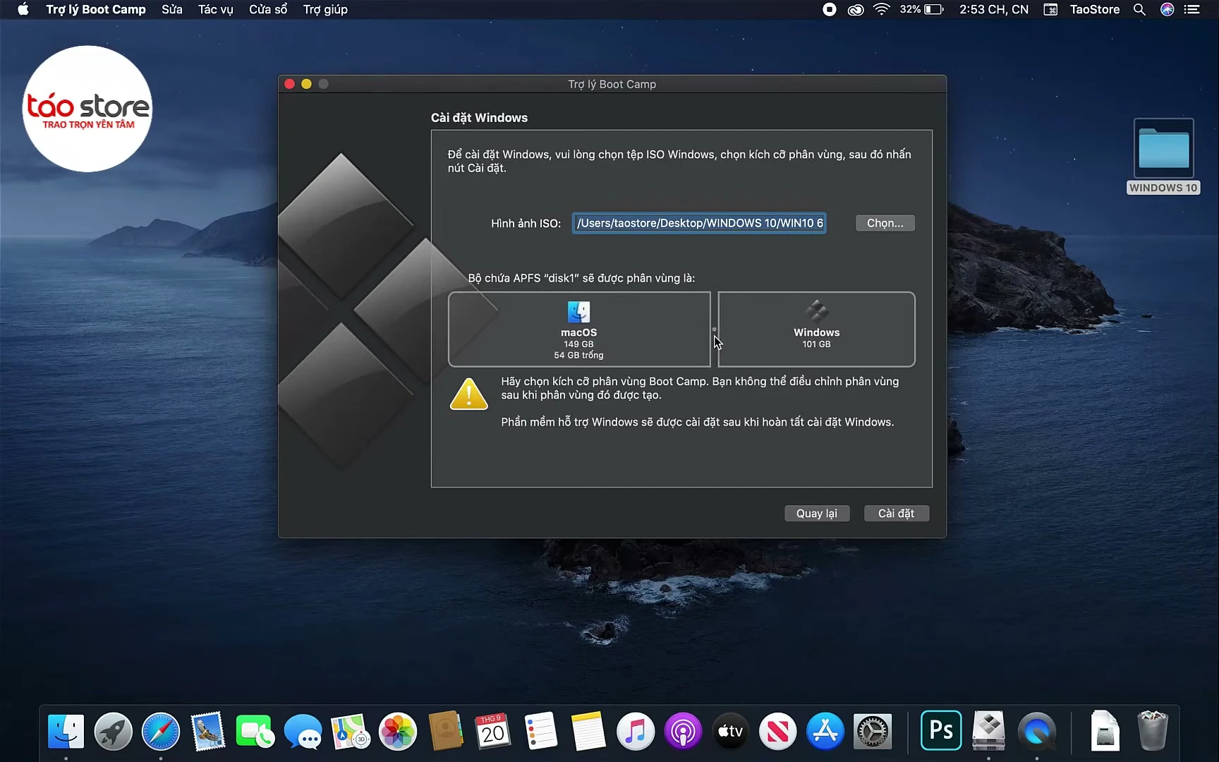 Thao tác kéo thanh trượt phân chia dung lượng ổ đĩa giữa Mac OS và Windows tại 00:03:27