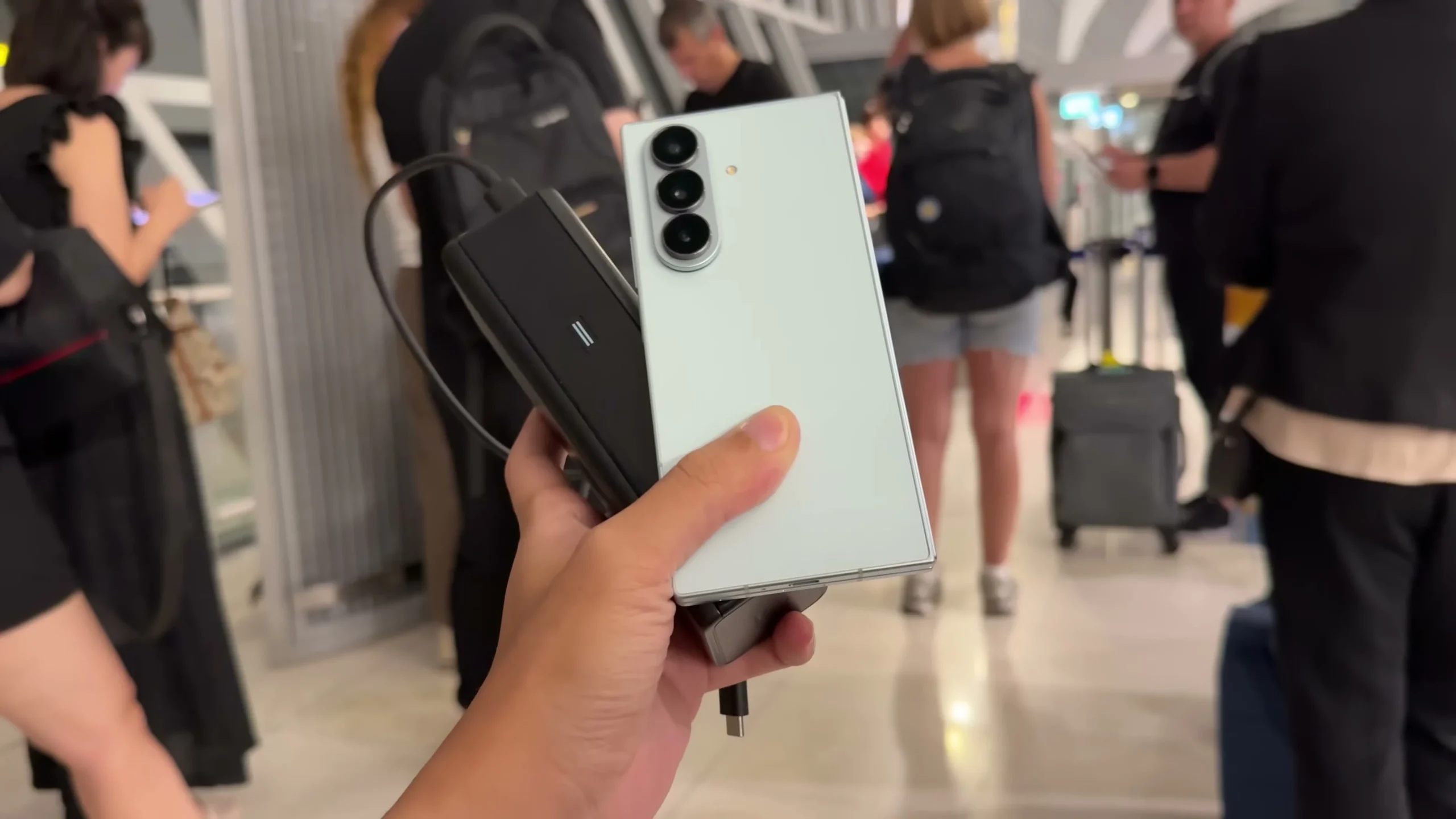 Đánh giá nhanh thiết kế tổng thể Cuktech 15 Power Bank Ultra