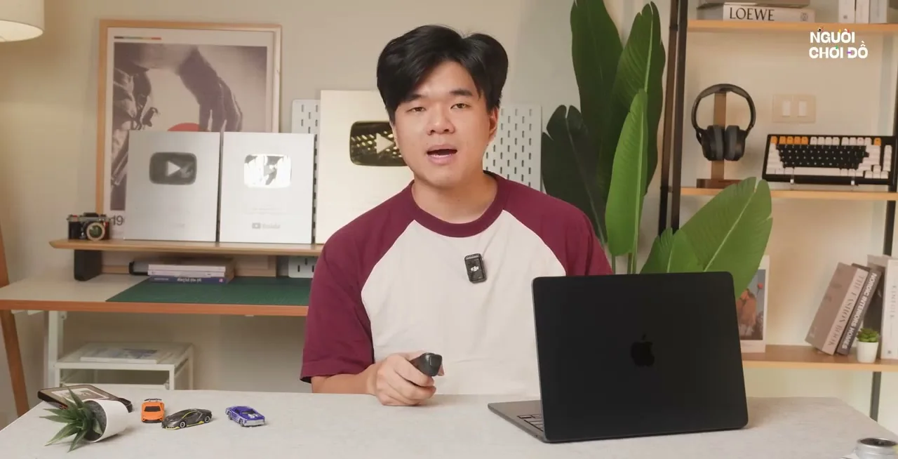 Giao diện chỉnh sửa video và màn hình Liquid Retina