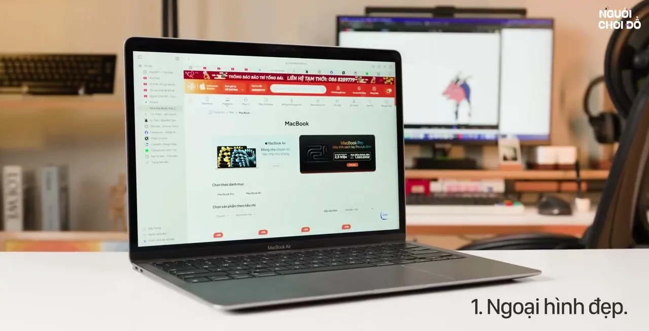 Màn hình hiển thị các tác vụ văn phòng và lướt web