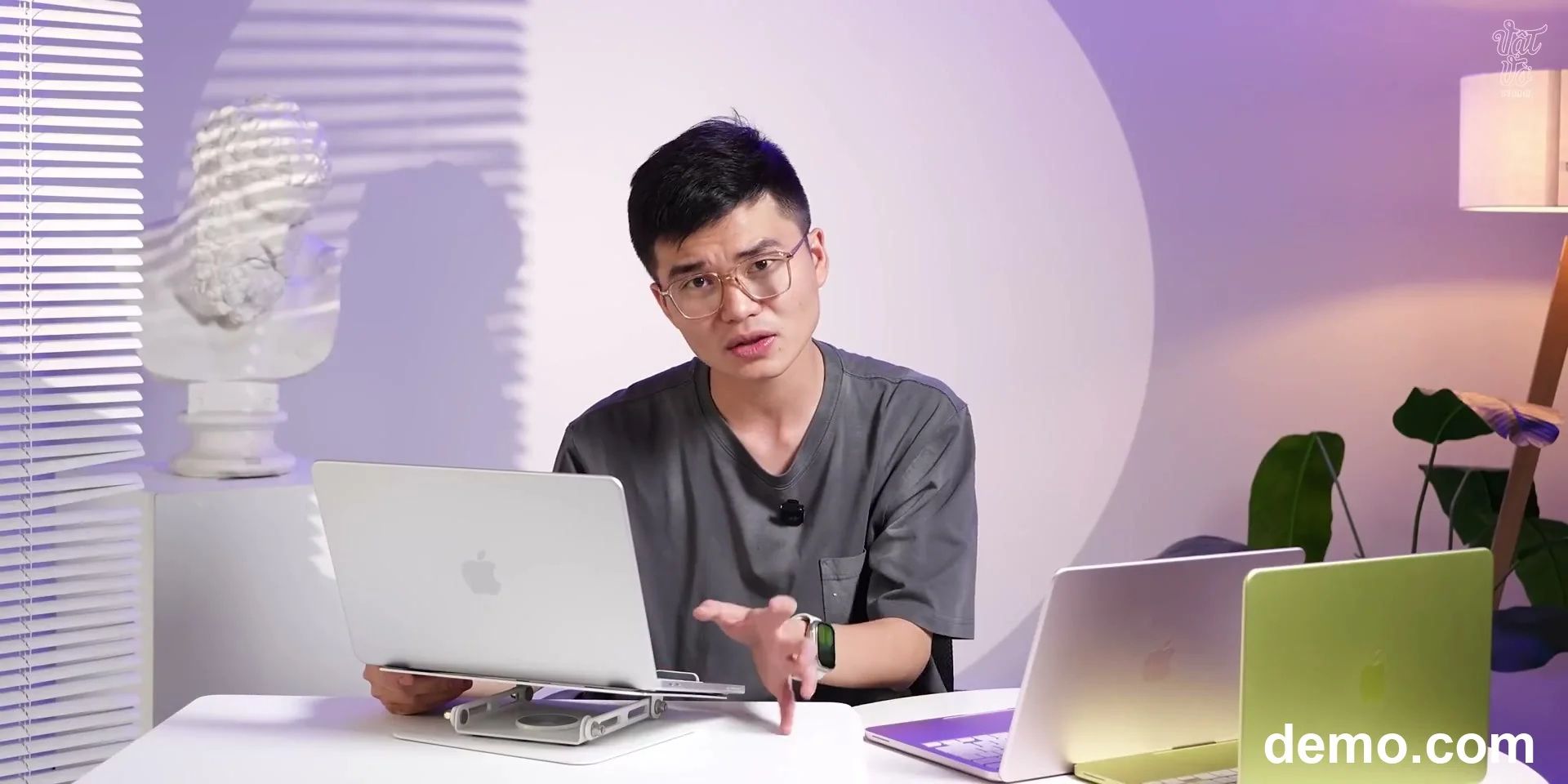 So sánh mức giá và giá trị sử dụng so với phân khúc