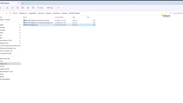 Khởi động SPSS 25 và kiểm tra bản quyền